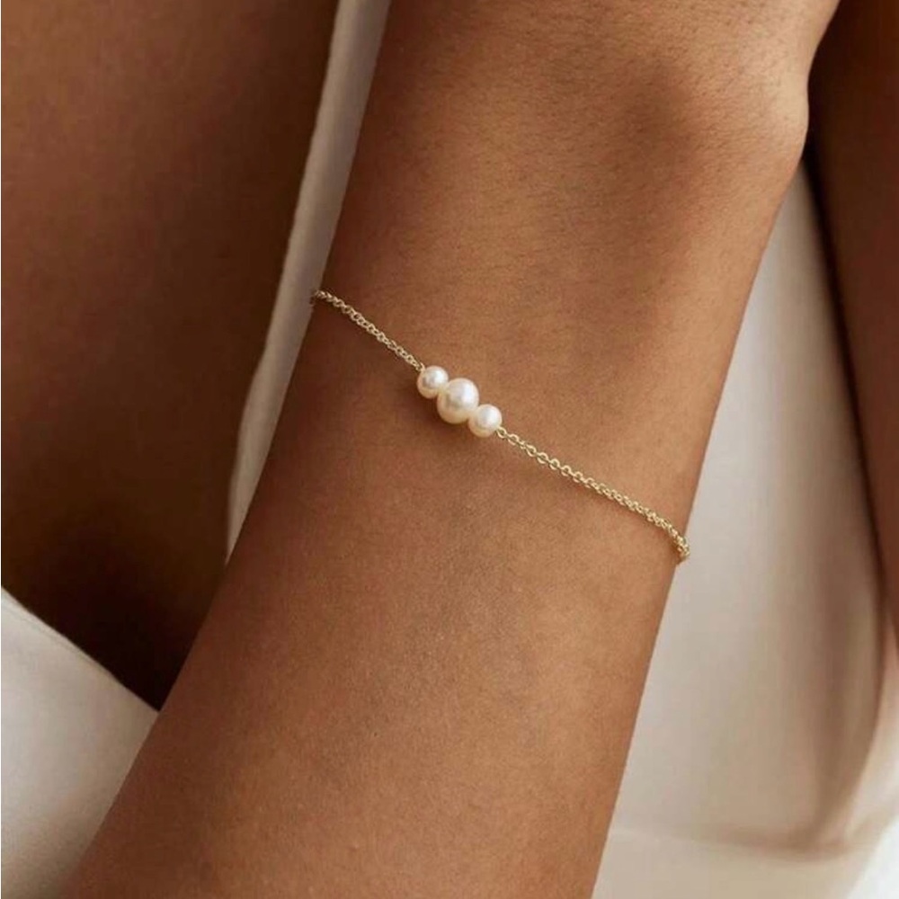 Delicate Gold Tone and Faux‎ Pearl Trio Bracelet